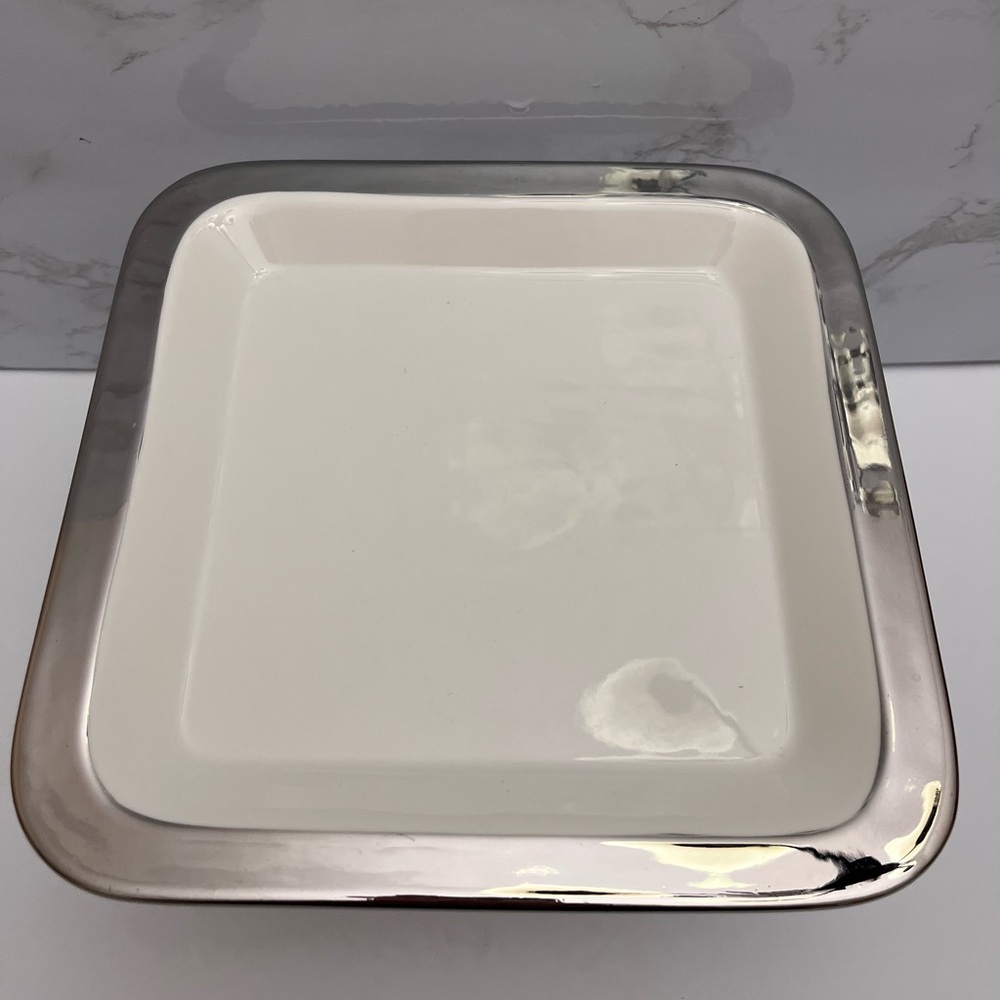 Cynthia Rowley Cake Plate White And Silver Pedestal